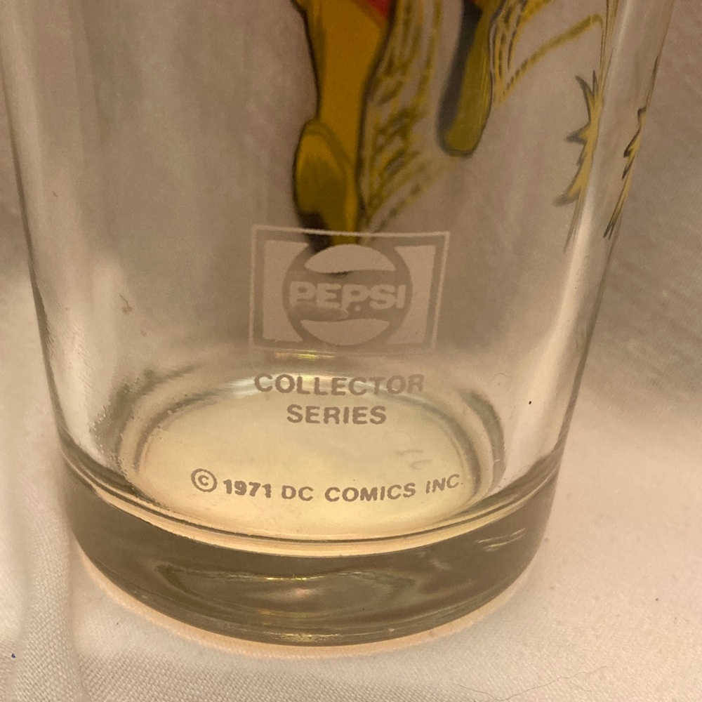 Flash 1971 Pepsi Superhero Glass Tumbler - Picture 2 of 4